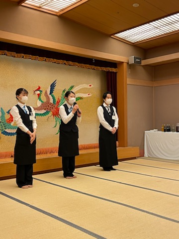 先輩社員